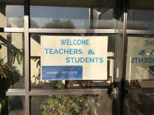 Sign: Welcome Teachers & Students - China Gear Motions